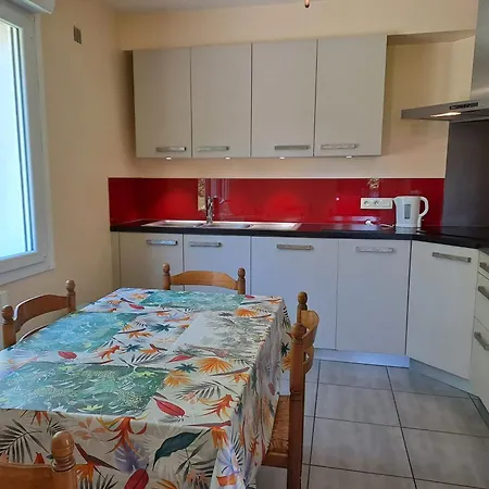 Maison Spacieuse Et Conviviale A Saint-alban Avec Jardin